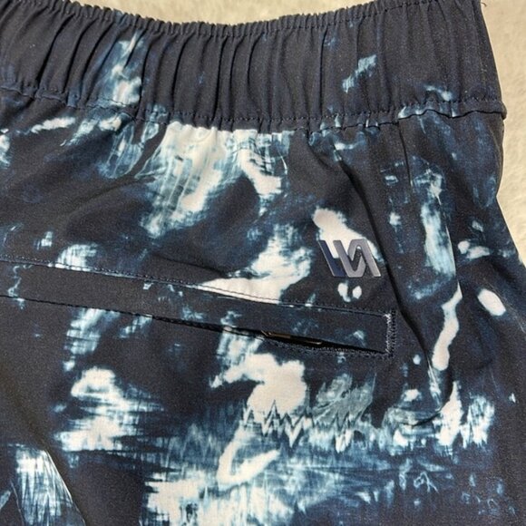 VRST Men's 5" Resort Short - Picture 12 of 12